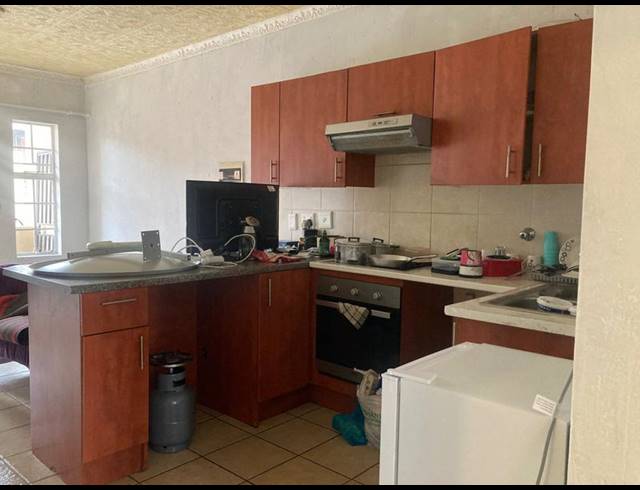 2 BEDROOM APARTMENT FOR SALE IN COMET